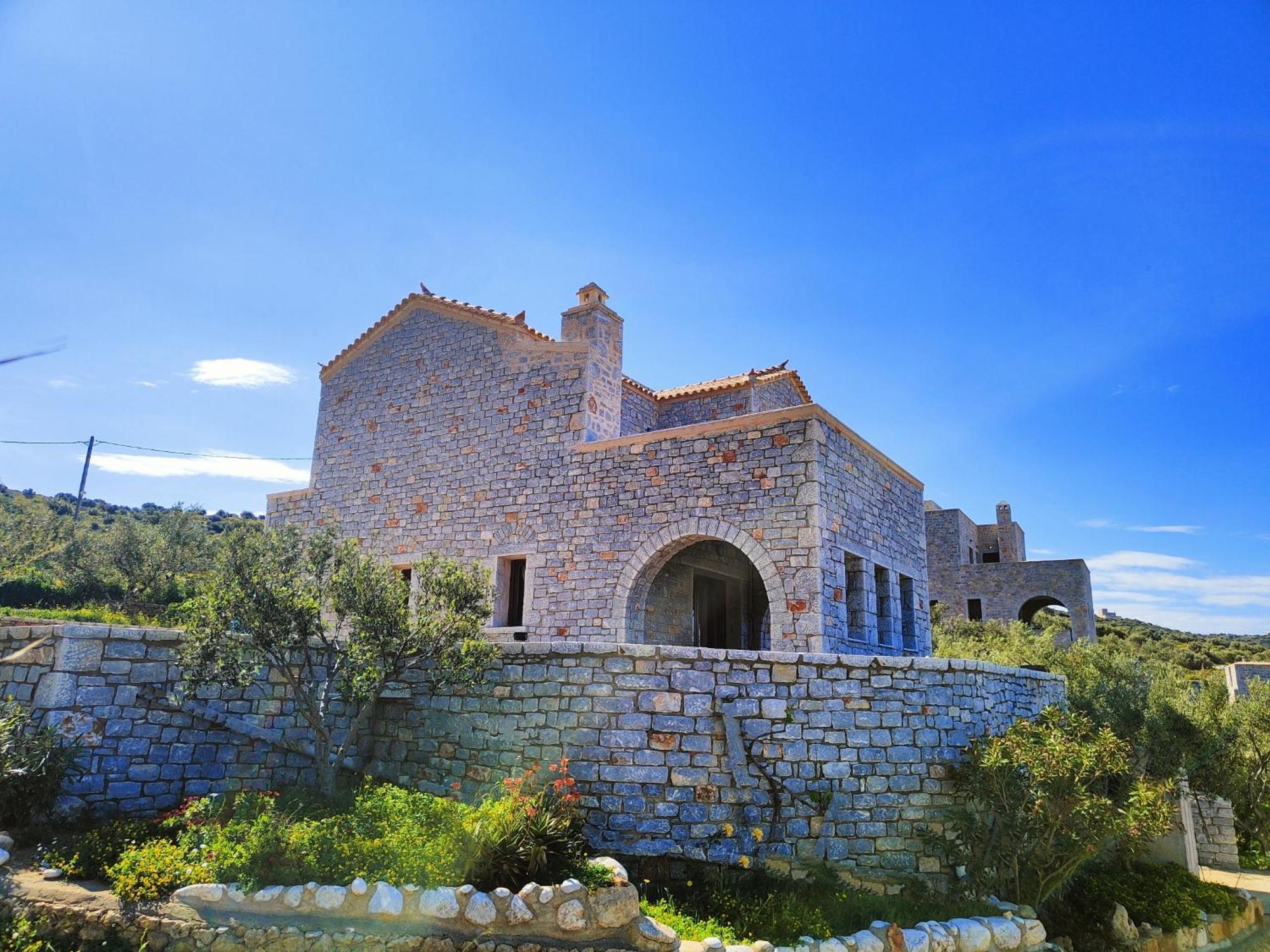 Athevillas Antonis Mina Bagian luar foto