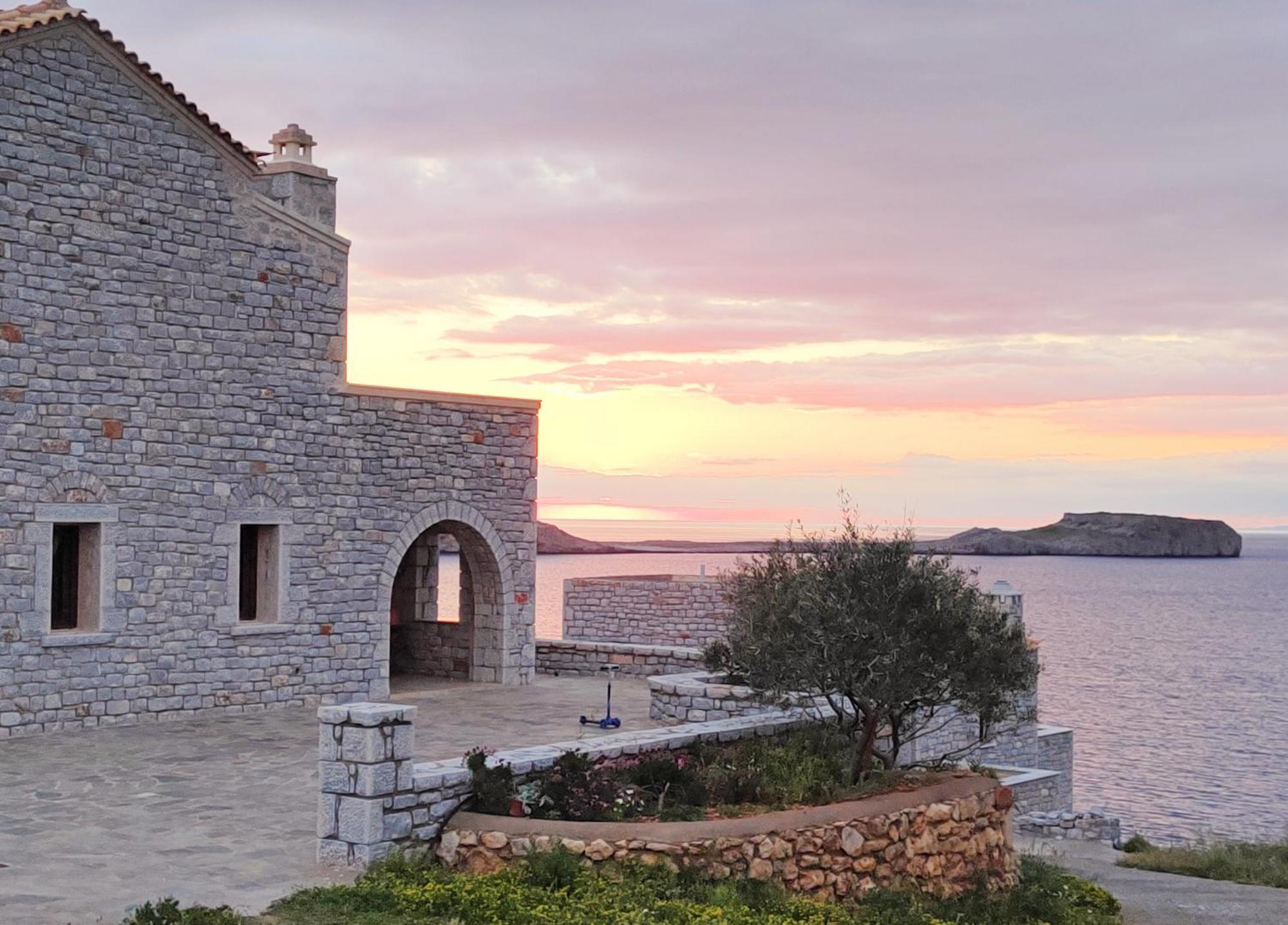 Athevillas Antonis Mina Bagian luar foto