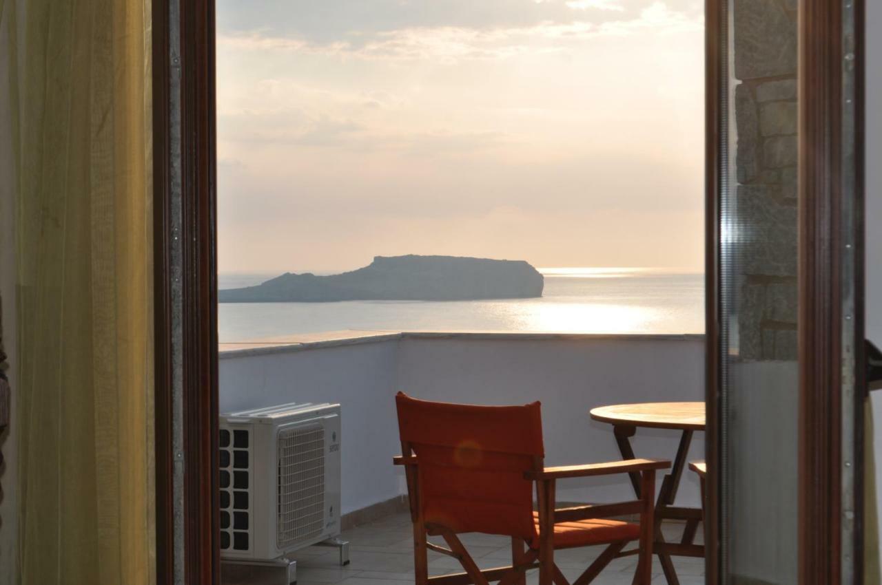 Athevillas Antonis Mina Bagian luar foto