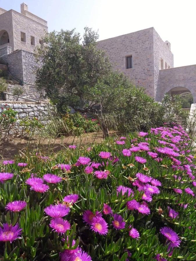 Athevillas Antonis Mina Bagian luar foto